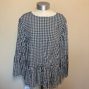 Beachlunchlounge gingham picnic long sleeve top